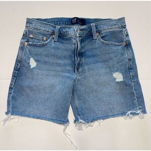 Women Gap Medium Wash Mid Rise Denim Distressed  5” Jean Shorts Size 4/27 A14